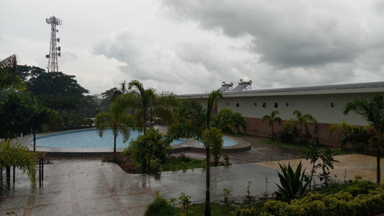 Northwood Hotel Alaminos Exterior foto