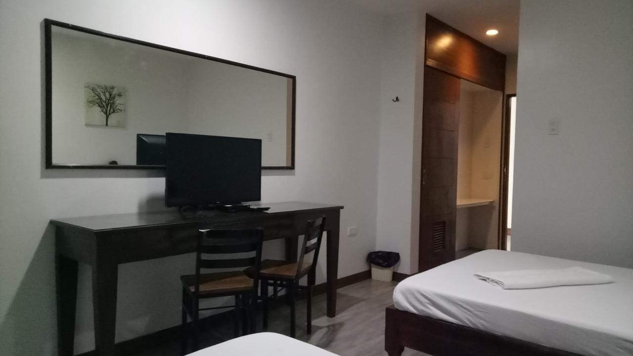 Northwood Hotel Alaminos Exterior foto